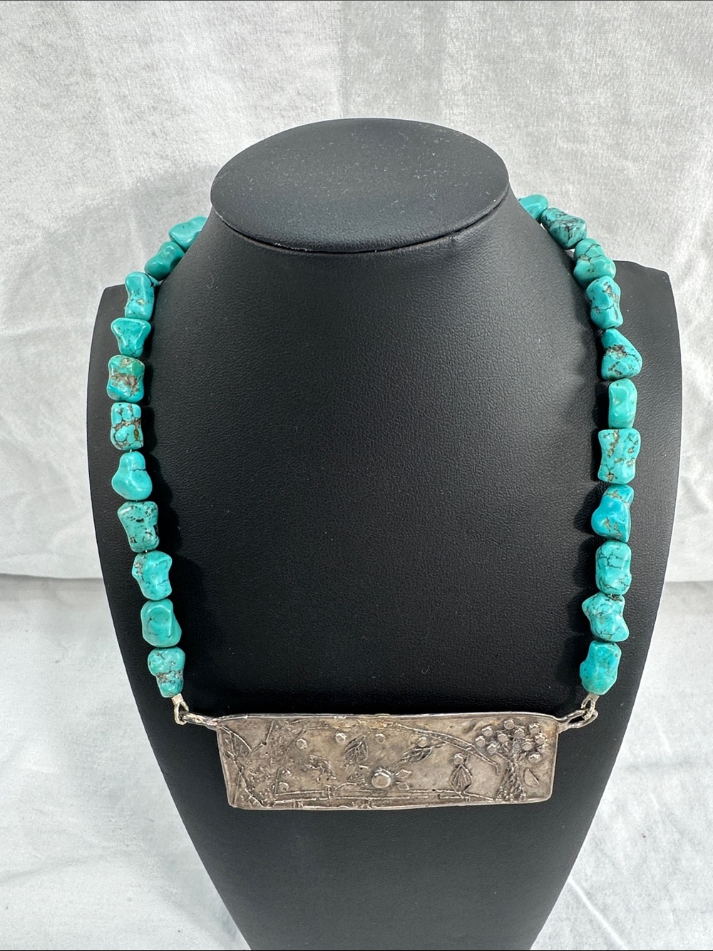 Vintage Coko Turquoise Brushed Silver Bar Pendant Necklace 18"